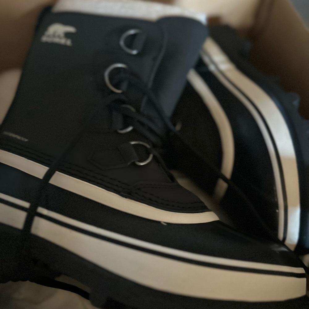 NWT Men’s Sorel Insulated Waterproof Boots